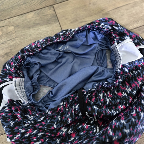 NIKE women's small dri fit Pink And Black shorts - Picture 7 of 10